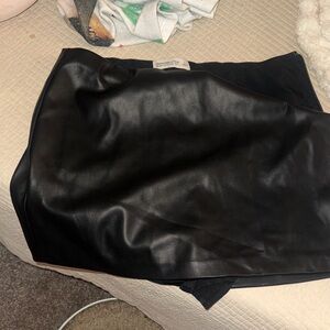 Abercrombie & Fitch Black Mini Skirt